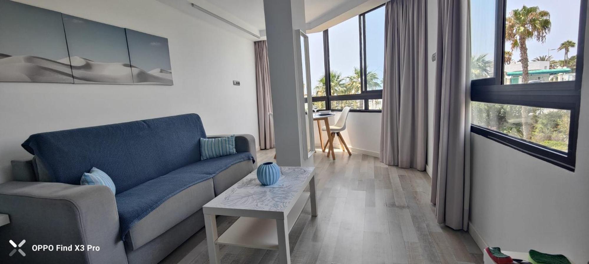 Sunrise Apartamentos San Bartolomé Ngoại thất bức ảnh